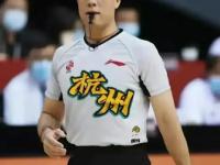 乐鱼体育入口-比赛结束裁判判罚争议引发矛盾