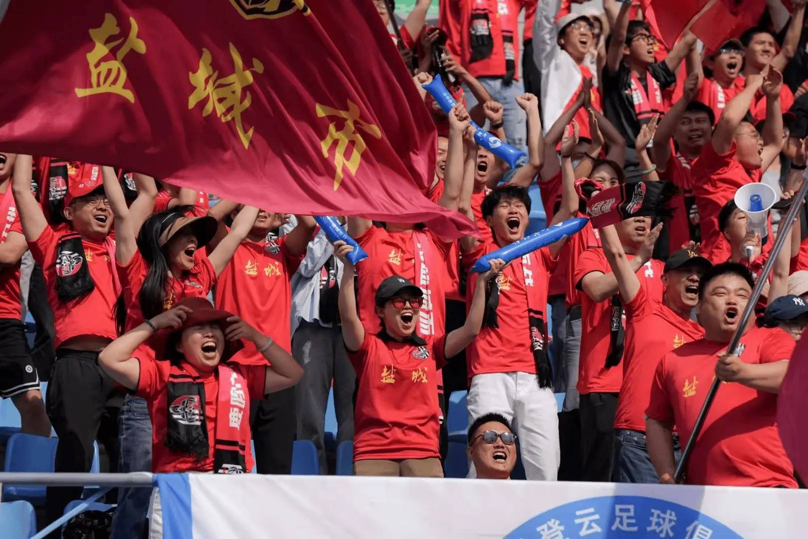高天意：卡佩罗场内场外都很严格；17岁踢中甲是